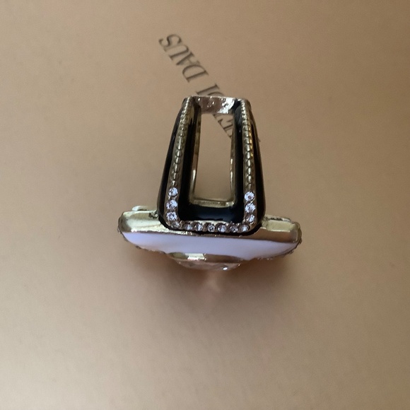 Heidi Daus New Century Crystal & Enamel Art Deco Ring  White Black SZ 10 - Picture 8 of 13
